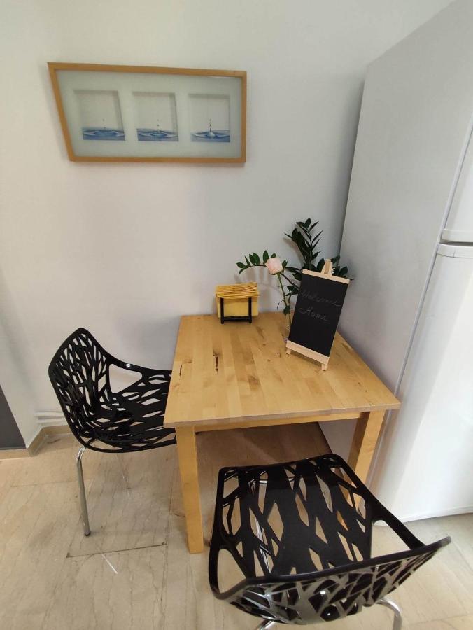 Haris Modern Apt. Near The Sea Salonicco Esterno foto