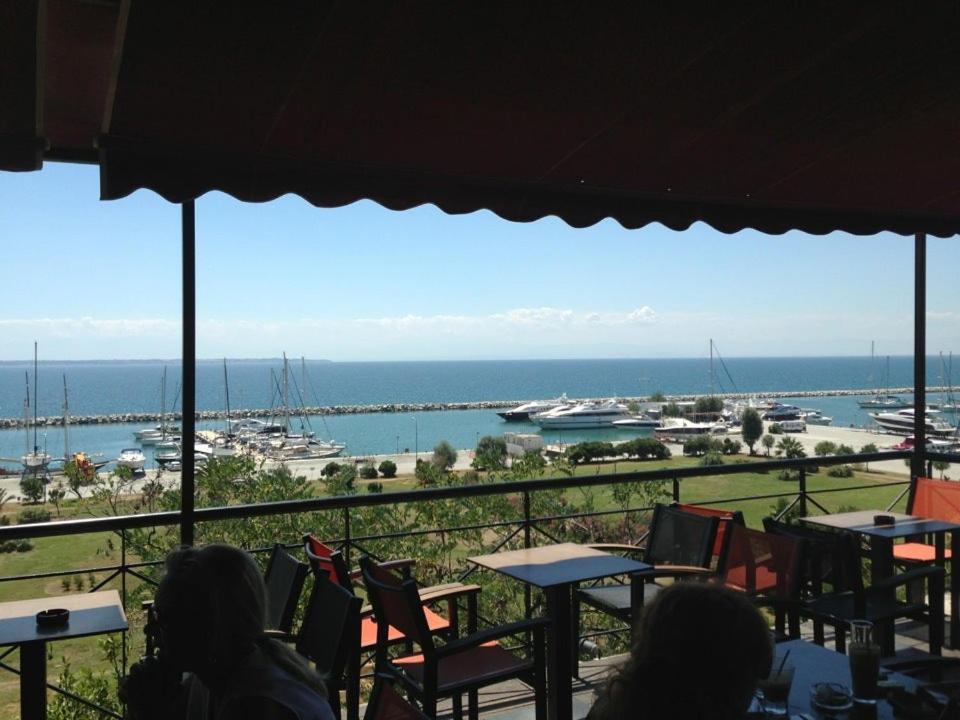 Haris Modern Apt. Near The Sea Salonicco Esterno foto